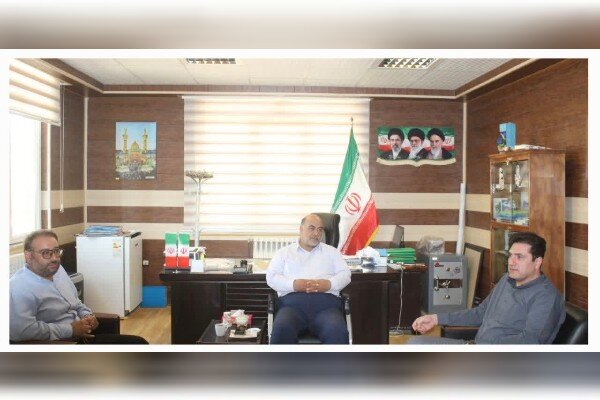 فرماندار قصرشیرین برای رفع مشکلات مسکن محرومان ۱۰ روز مهلت داد
