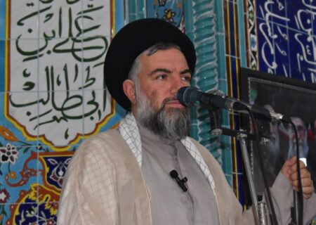 استقلال ایران حاصل ایستادگی در برابر سلطه بیگانگان است