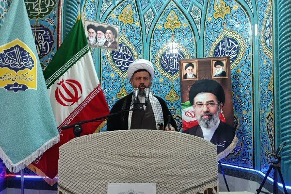 امام جمعه کنگاور: دخالت در انتصابات، مدیریت کشور را تضعیف می‌کند