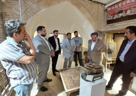 دانشجویان کارآفرینی برای توسعه گردشگری کرمانشاه ایده‌پردازی کردند