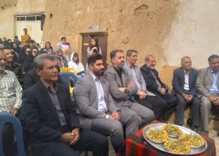 جشنواره انگور در بخش بیلوار کرمانشاه برگزار شد