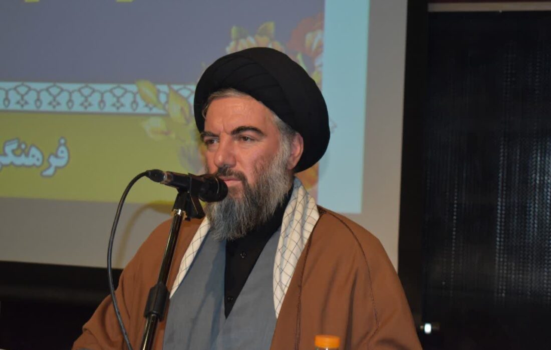 امام جمعه گیلانغرب: سپاه پاسداران نماد اقتدار و عظمت نظام اسلامی است